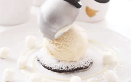 strawberry-milktea:  溶けているイグルーのデザート (Melting Igloo Dessert)