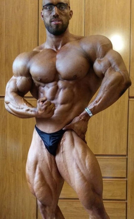 muscleaddictza: Oh Dani Kaganovich, perfection made human