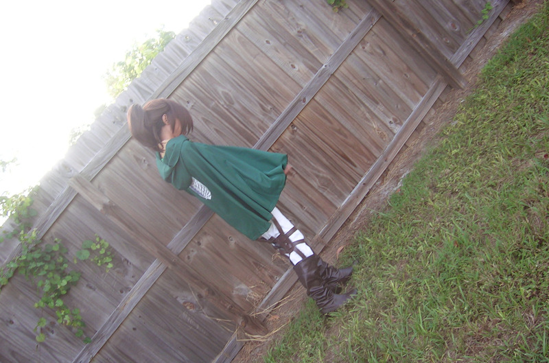 So I felt like cosplaying Hanji today 