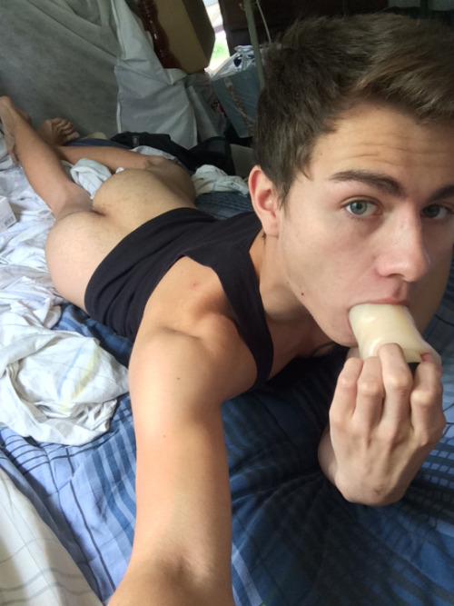 Porn photo Horny Twink Cock