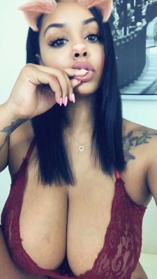 nastynate2353:  Sheesh, she sexy AF !!!!!