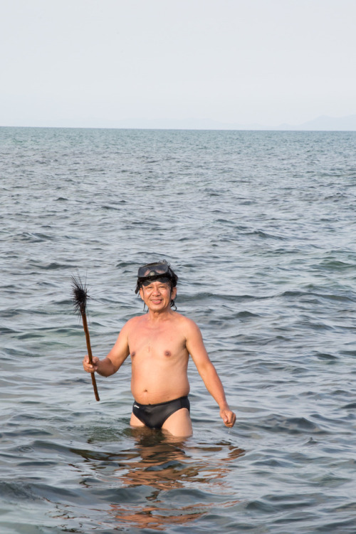 Spear Fishing off the Coast of VietnamLocation: Phu Quoc, VietnamThere are a few activities in this 