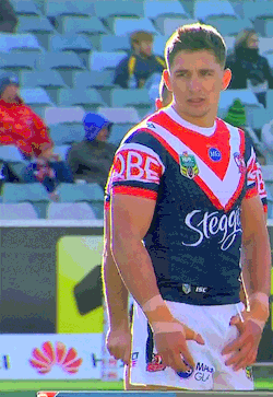 roscoe66:  More than a handful….. Victor Radley of the Sydney Roosters