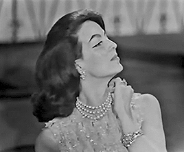 julia-loves-bette-davis:    María Félix, 1964  