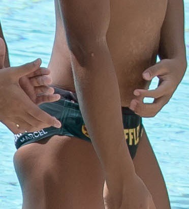 sgteenzz:  sgjcbois:  sgwaterpoloboy:  one of the best :)  marcel lim 😍😍  Omg
