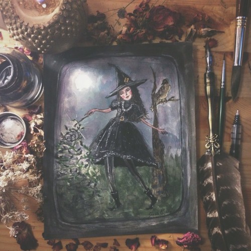 instagram:  Inside the Dark, Whimsical World of @sophiarapata  For more eerie paintings and otherworldly art, follow @sophiarapata on Instagram.  “Clown witch nymph” may seem like an unusual way to describe oneself, but for Indiana-based artist Sophia