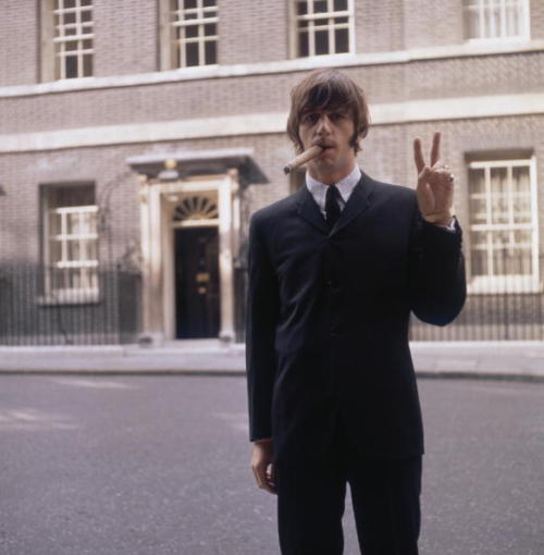 nevver: Give the drummer some, Happy Birthday Ringo