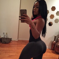 kissme555:  asians-chicas-ebonies:  fine—freshapes:  itsmillticketbitch:  This Girl Is Hot!      (via TumbleOn)  👍🏾