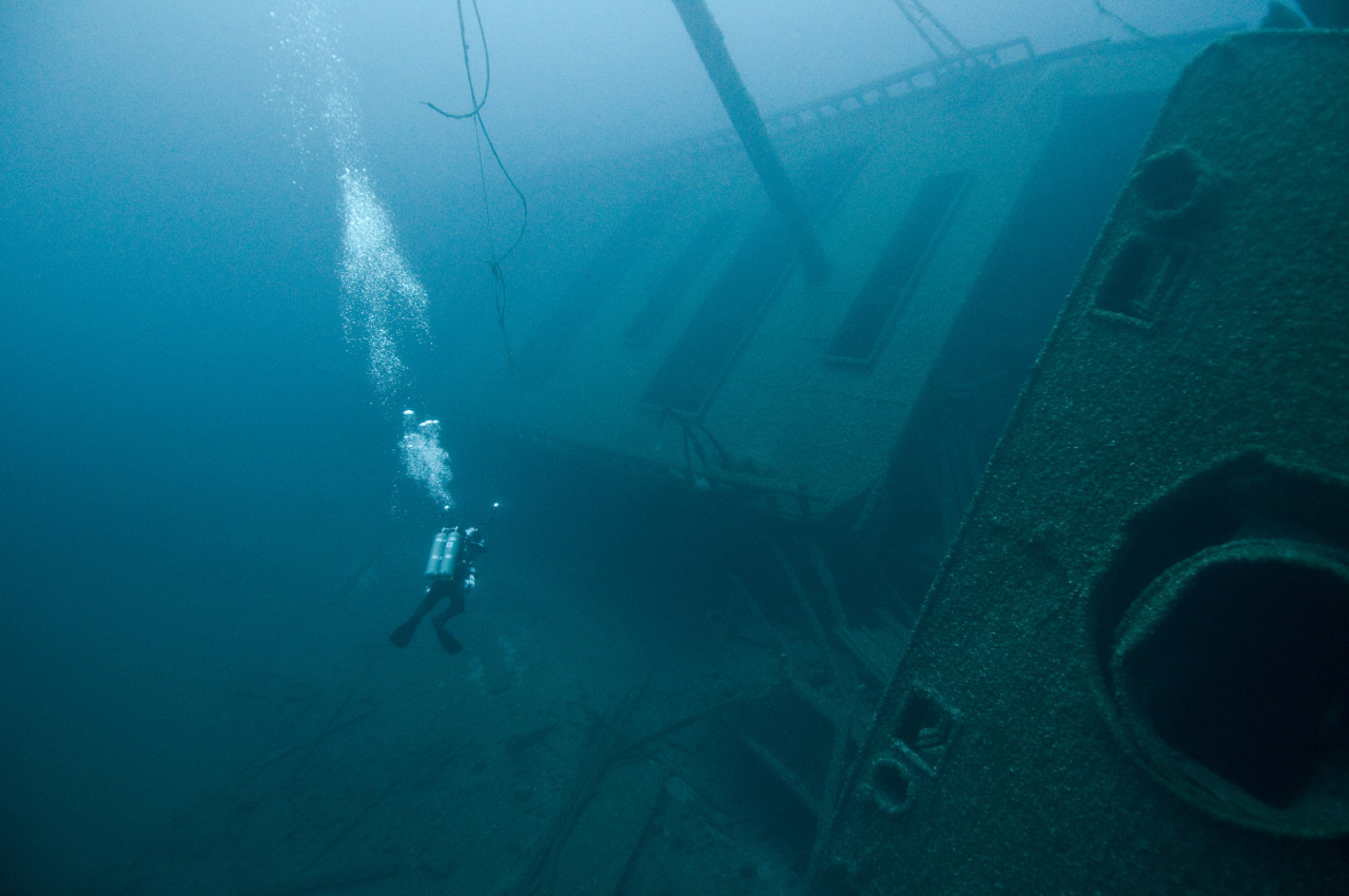 lobotomyp0p:  Images courtesy of Thunder Bay 2010 Expedition, NOAA-OER. Shipwrecks
