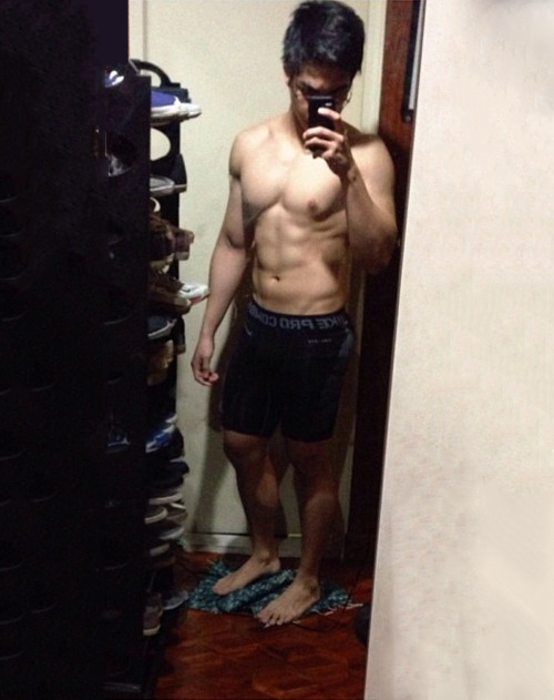 hotfilipinoboys:  Carlos Benipayohttp://www.facebook.com/carlosbenipayohttp://twitter.com/carlosbenipayohttp://instagram.com/carlosbenipayo