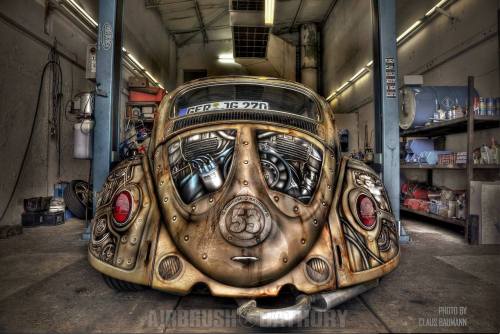 steampunktendencies:    Steampunk Herbie ~ Airbrush Bathory   