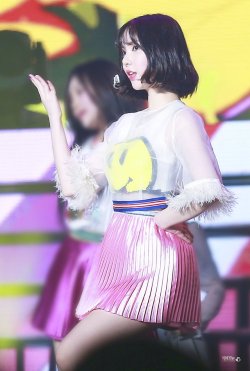 gfriendunited:  © HONEYBee | do not edit