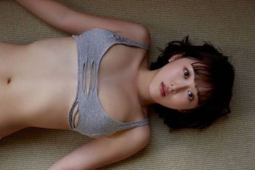 gravure-glamour: Sara Oshino