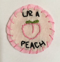 littlealienproducts:  ur a peach // ű 