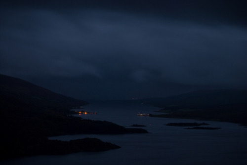 viα travelbinge: Tighnabruaich at night by LaceseeTighnabruaich, Kyles of Bute, Argyll and Bute, Sco