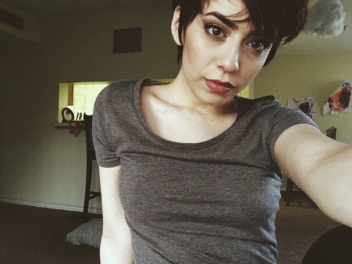 cocob0ne:  Me ft. Pillow adult photos