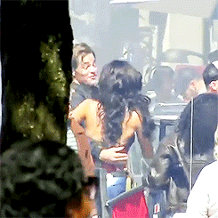 wondertrevnet:GAL GADOT & CHRIS PINEon the set of ‘Wonder Woman 1984′ on June 16th, 2018.