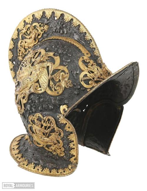 High comb burgonet produced in Augsburg, Germany, circa 1600.from The Royal Armouries Collection