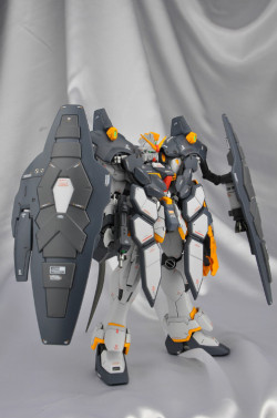 mechaddiction:  GUNDAM GUY: MG 1/100 Gundam