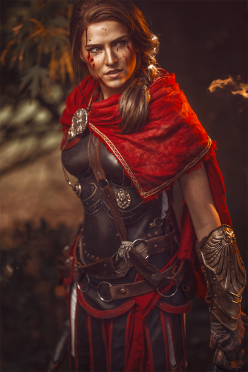 pixalry:  Assassin’s Creed: Kassandra Cosplay - by MsSkunkPhotography by Andreas Krupa