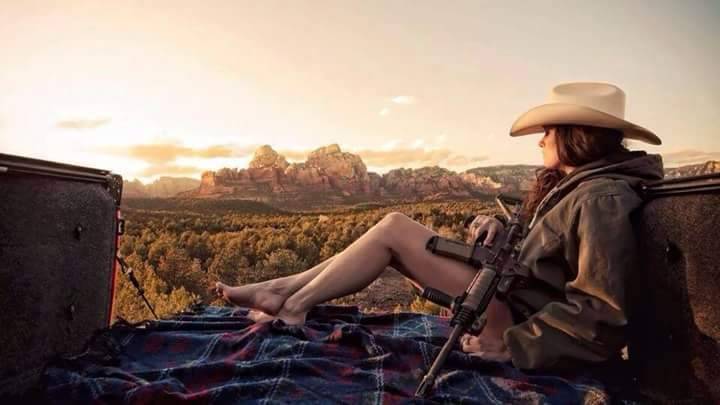 Girls with guns are hot