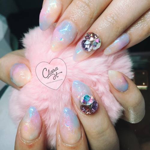 Throwback to @chyarii&rsquo;s super cute rainbow Opal nails!  Bookings available www.clarahnails