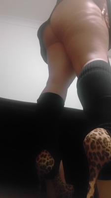 It’s getting a little chilly here&hellip;want to warm up my soft yummy thighs?Then grab me a ฮ gift card from sock dreams so I can get some sexy thigh highs! You will get a movie and a few pics of me wearing them, thanking you in a very special way