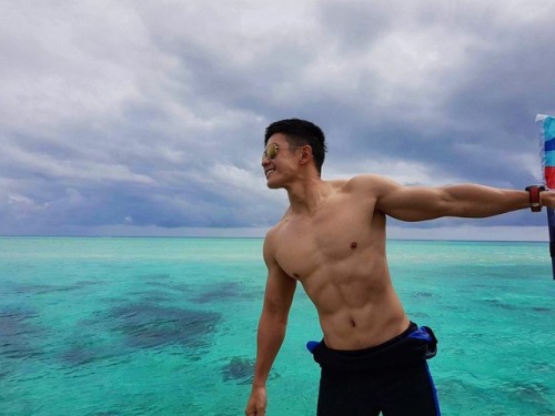 cloudzmaker: Allen Wong, my man-god (part 1) Reblog & follow me for more hot stuff!