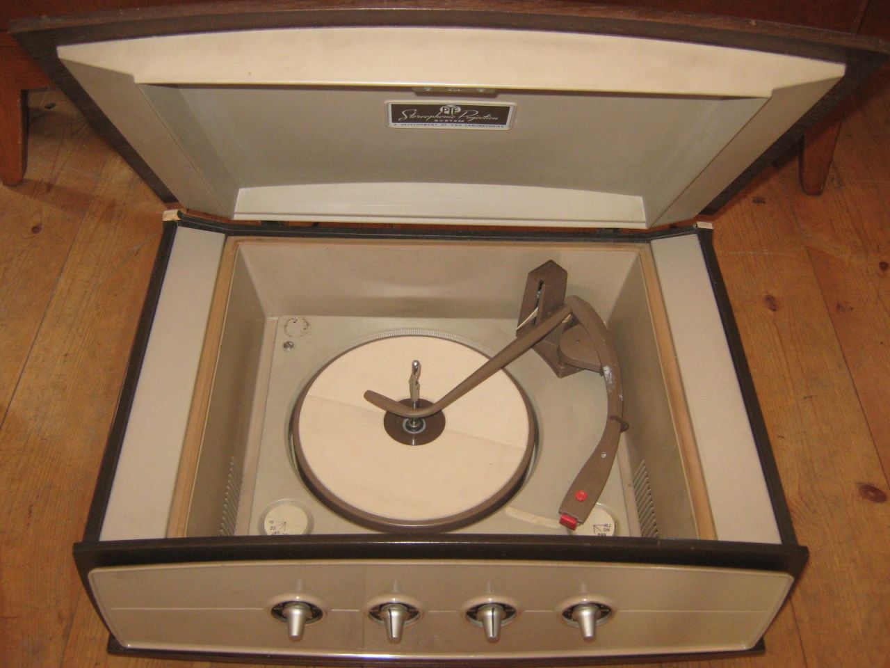 lpcoverart:  VINTAGE PYE RECORD PLAYER STEREOPHONIC PROJECTION SYSTEM ACHOIC ACHIPHONE