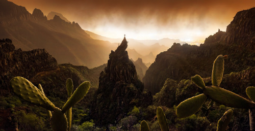 photos by Max Rive | MY TUMBLR BLOG | listen to thistranscontinental dream. Rise. Open your eyes. Dr