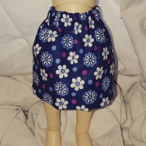Finished :) this fabric was a freebie sample I got over Christmas, it suits Talbot perfectly. #bjd #