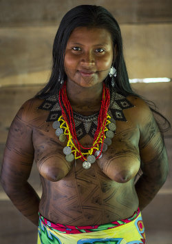   Panama, Darien Province, Bajo Chiquito, Woman Of The Native Indian Embera Tribe,