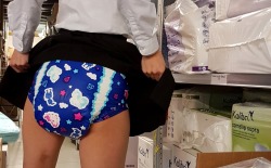 The New Mydiaper Blue And The Biggest Diaper Warehouse In Europe (6 Pics)I Am In