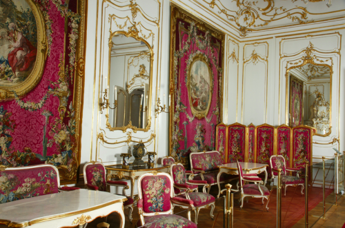 Red Salon (Boucher Room), Imperial Apartments, Hofburg, Vienna, AustriaThe decoration of this room w