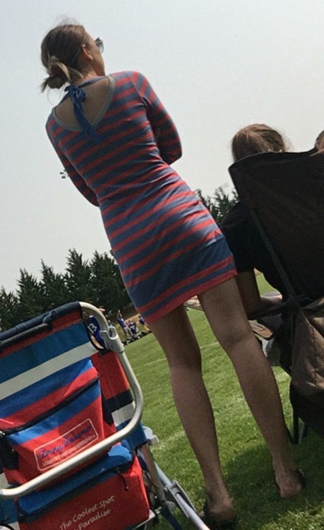 shortskirtsshortshorts: Soccer mom.