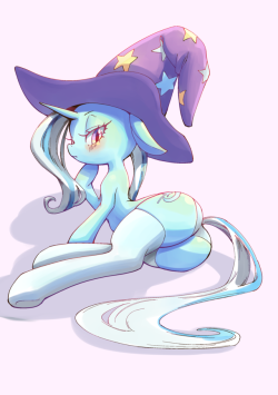 conbudou:Trixie in white <3