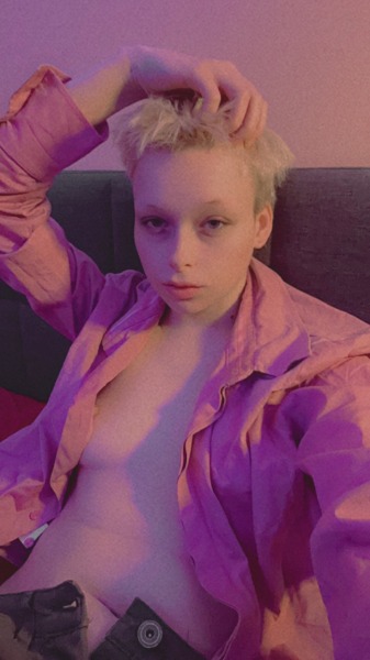 sillylittleprincessx:Morning baby;3 its my birthday 💕 how long you think I should spend in my birthday suit today?