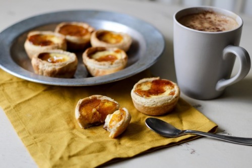 fullcravings:Quick Orange Caramel and Cinnamon Portuguese Tarts