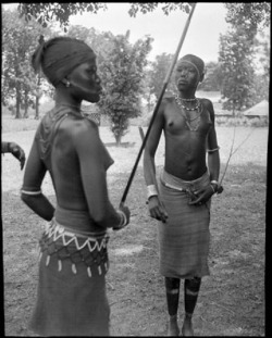 d-ici-et-d-ailleurs:‘Mandari women, South Sudan’, (Femmes