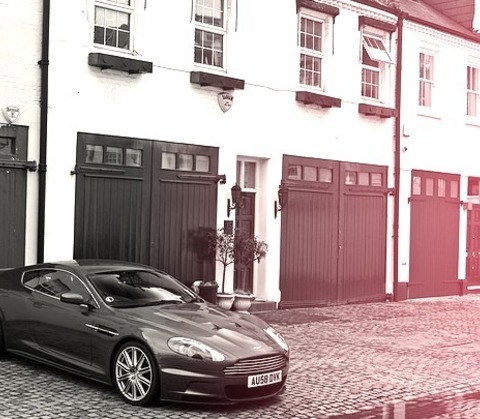 Aston Martin DBS