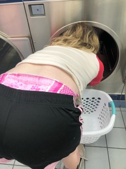 starstruckkink:I did laundry and I hope no one was paying to much attention cus I was absolutely soaked by the time I got home and I don’t think my gym shorts really helped conceal my wetting problem 