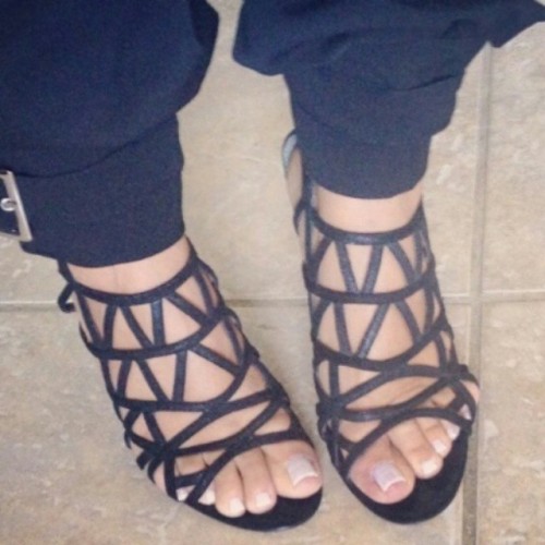 ifeetfetish:  @je_ssi_k #footfetish #feet #toes #pedicure #prettytoes #cutetoes #cutefeet #softfeet #sexyfeet #beautifulfeet #sexyshoes #highheels #shoefetish #latinafeet by ig_beautiful_feet_toes http://instagram.com/p/v-qM2YJyor/
