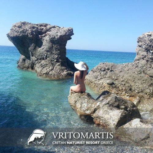 Memories borrowed from the sea ☺⛱ Vritomartis & YouVisit us: www.vritomartis.com #vritomartis 