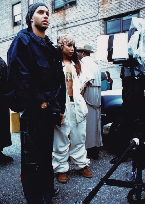 aaliyahsources:Aaliyah and DirectorX on set for “Come Back In One Piece” (2000)