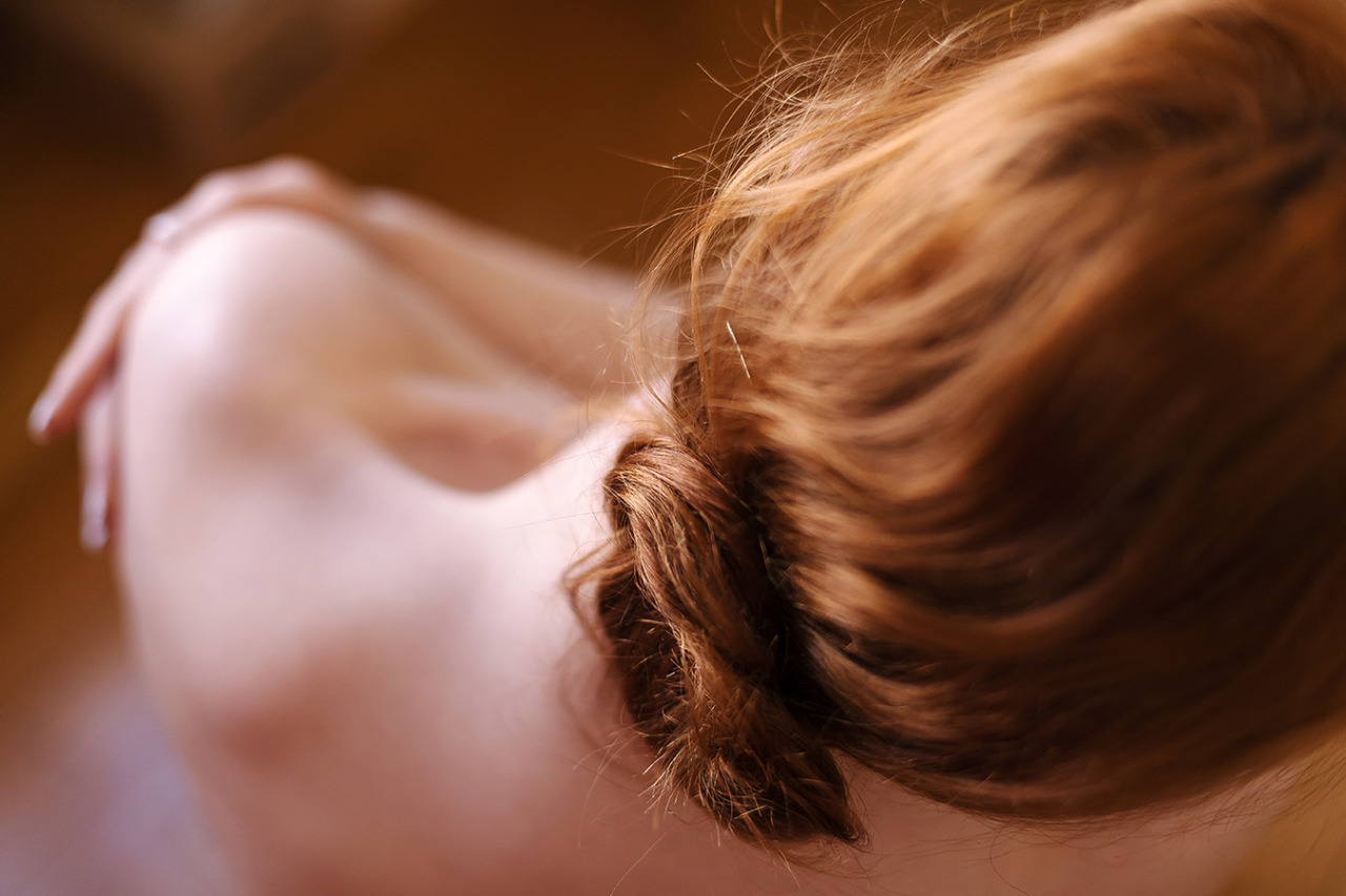 mrchill:  Annie’s chignon. © Chill / Photographieportfolio · tumblr · facebook