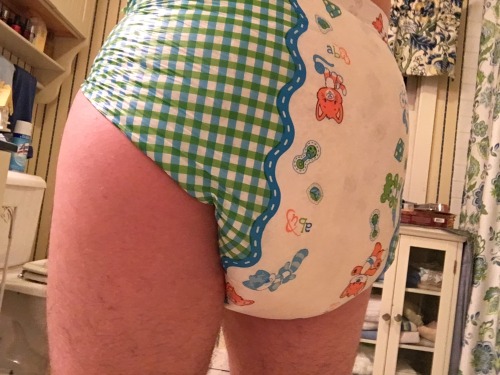 poofybuttcentral:  ABUs can really hold a lot~