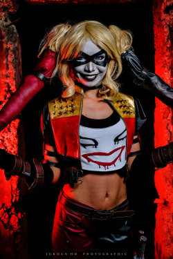 hotcosplaychicks:  Harley Quinn Injustice by Jurdanho Follow us on Twitter - http://twitter.com/hotcosplaychick