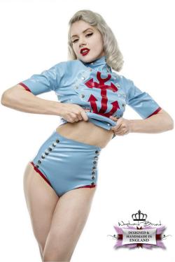 themoshblog:   Mosh in Sultry Sailor Rubber