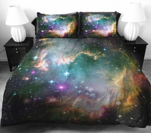i-understandwich:  postsfromthemrs:  theenthusiast7:  Space Bedding  Here is the link to buy. pablophonic, which one you want?   I’LL TAKE 50 OF EACH 