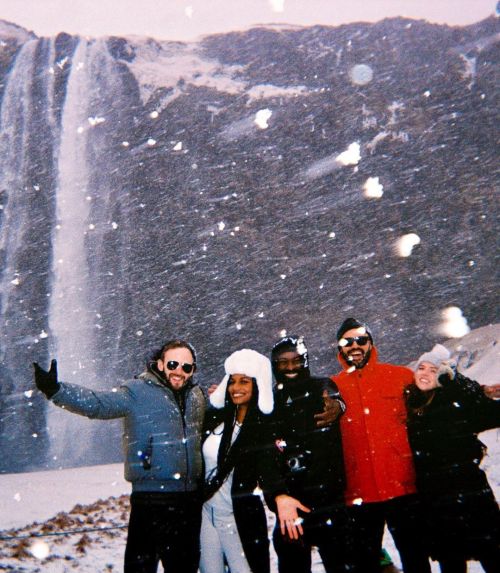 sensiblethingtodo: taylorrooks: Iceland with friends, on film.